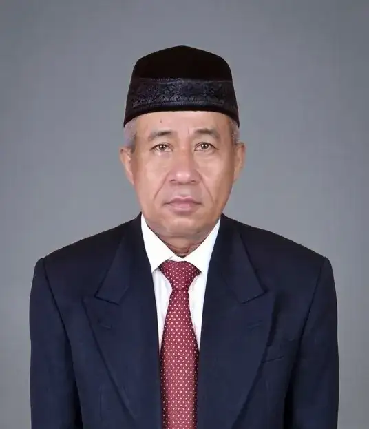 Prof. Dr. Akhmad, M. Si